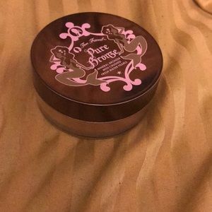 Too Faced pure bronze loose bronzer